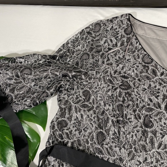 NEW Alex Evenings [‎ PLUS 2X ] Embroidered Lace 3/4 Sleeve Top in BlacK - Picture 7 of 12